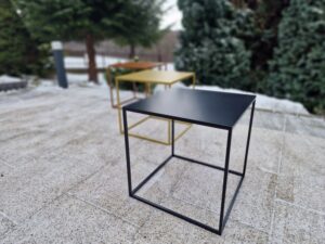 Stolik kawowy metalowy